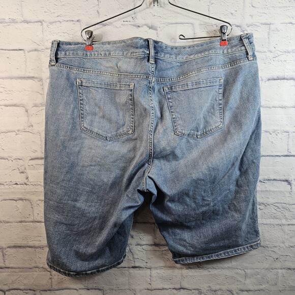 Torrid Distressed Light Washed Denim Jean Shorts Womens Plus Size 22 - Picture 3 of 5